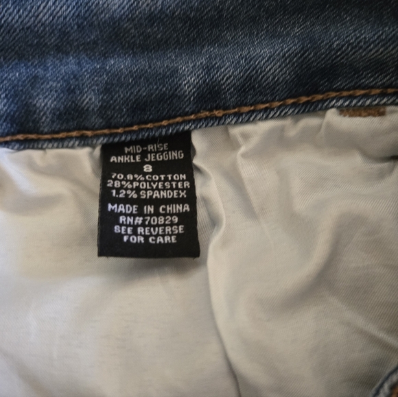 Rue21 Light Blue Distressed Ankle Jeans - Picture 5 of 5